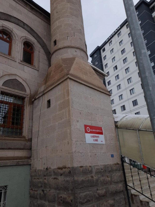 Kahramanmaraş merkezli depremlerde Kayseri'deki tarihi cami, ağır hasar aldı